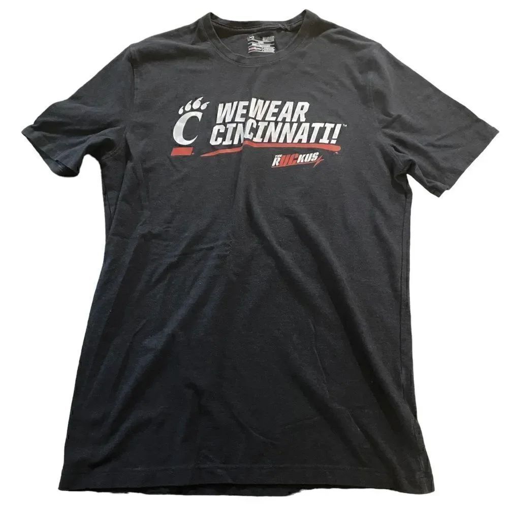 We Wear Cincinnati ruckus UC Bear Cats Tshirt Mens Small